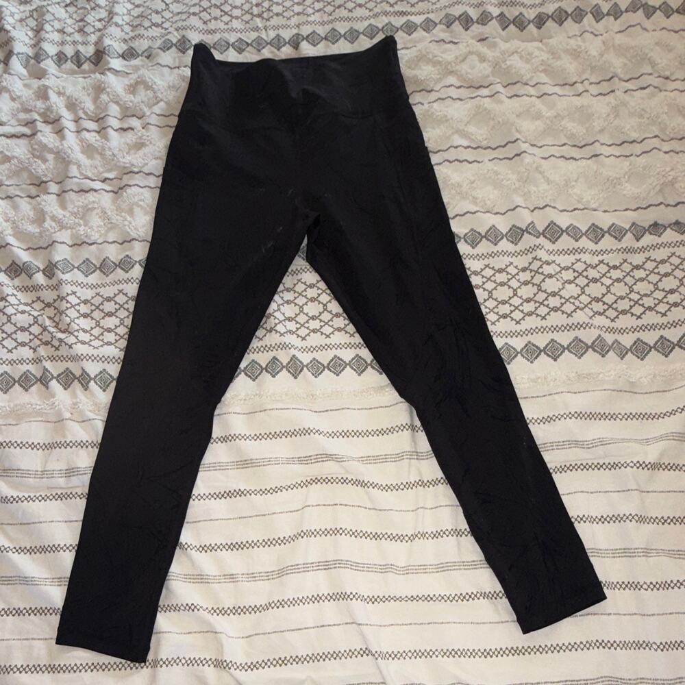 Zyia activewear LNT leggings Black Abstract Size 6-8 Pocket